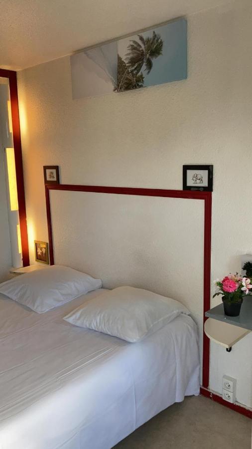 Nouvelle Classe Hotel Châtellerault Buitenkant foto
