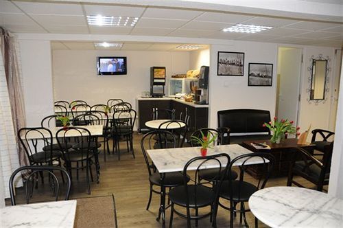 Nouvelle Classe Hotel Châtellerault Buitenkant foto